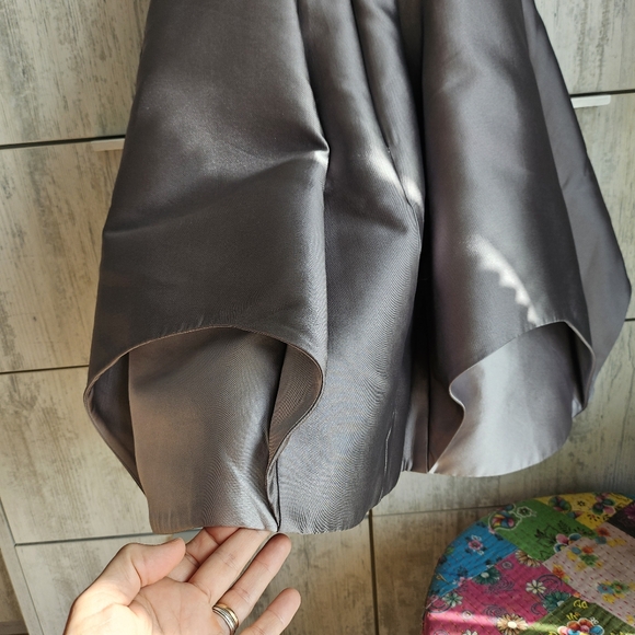 Used Like New Halston Heritage Size 4 Dress - Picture 3 of 13